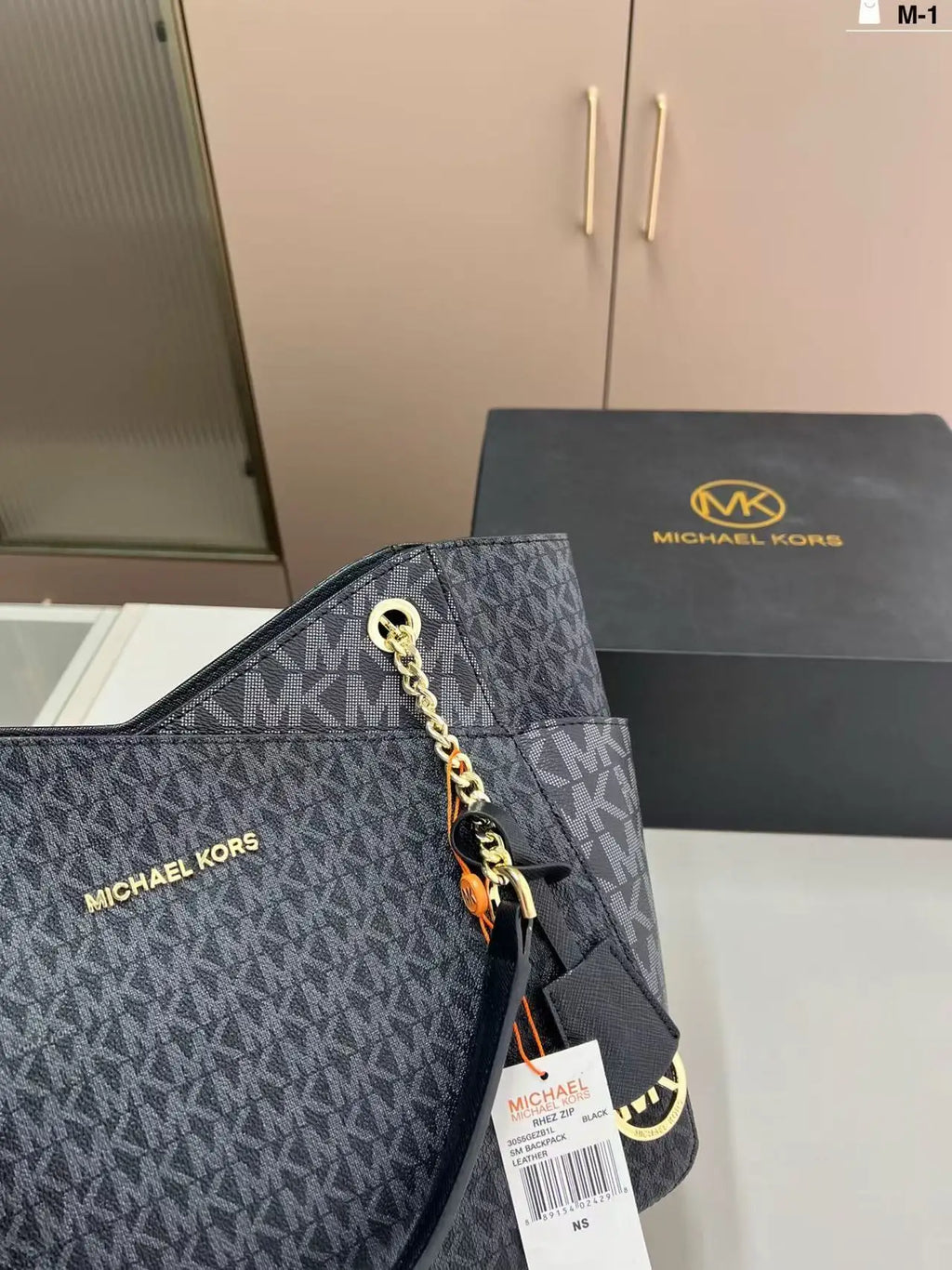 Brand new Michael Kors Jet Set classic high-quality travel chic printed women's tote bag