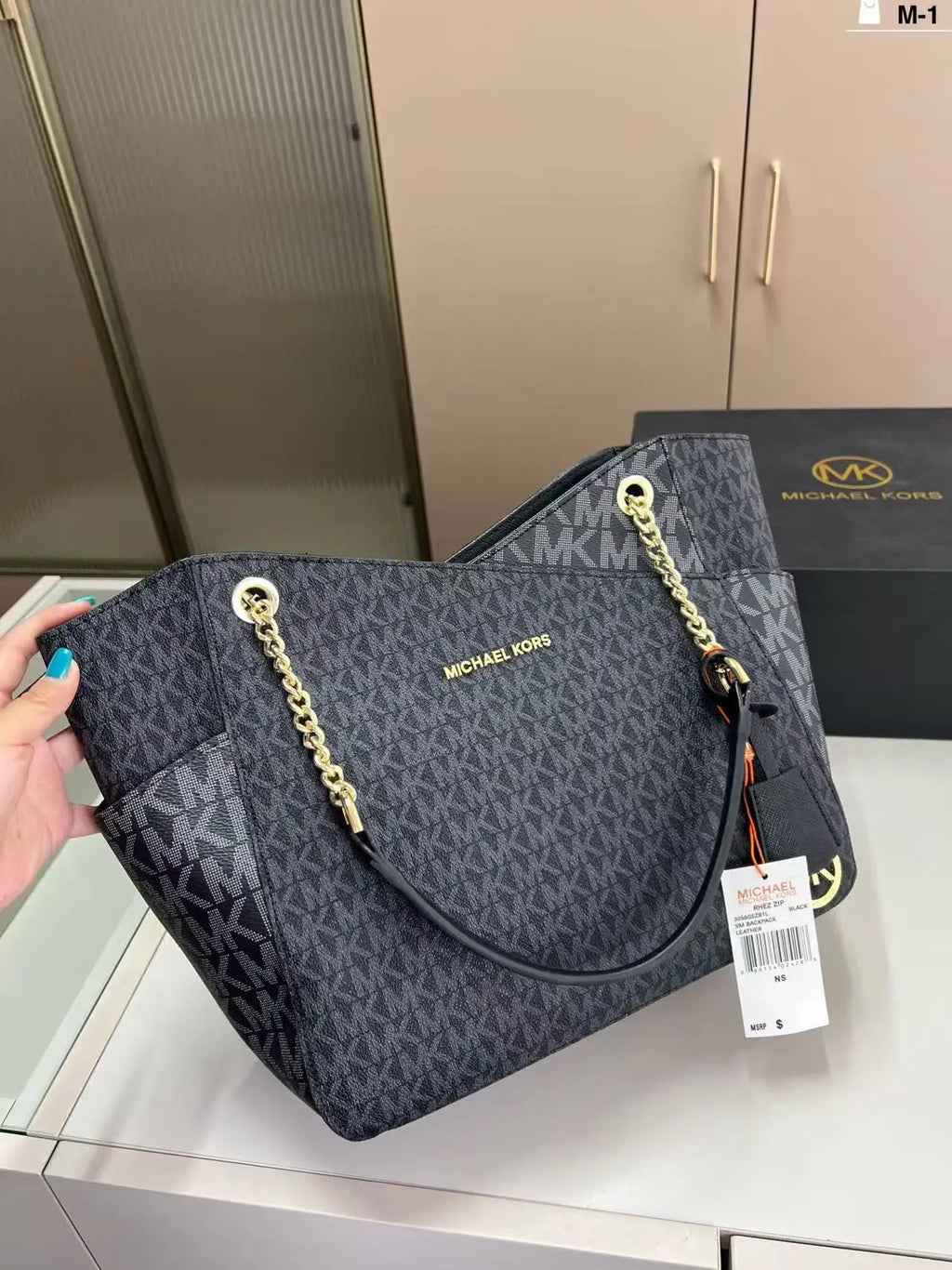 Brand new Michael Kors Jet Set classic high-quality travel chic printed women's tote bag