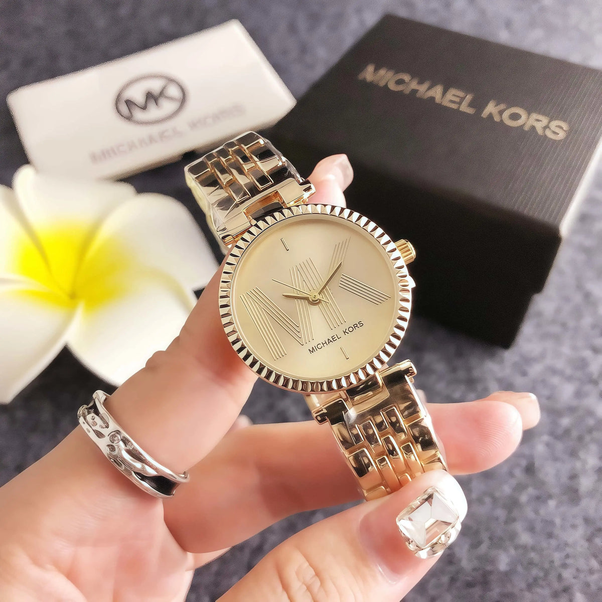 Brand New Michael Kors Women's Luxury and Elegant Alloy Chronograph Watch Bag, Diamond-Studded Design, Women's Stylish Business